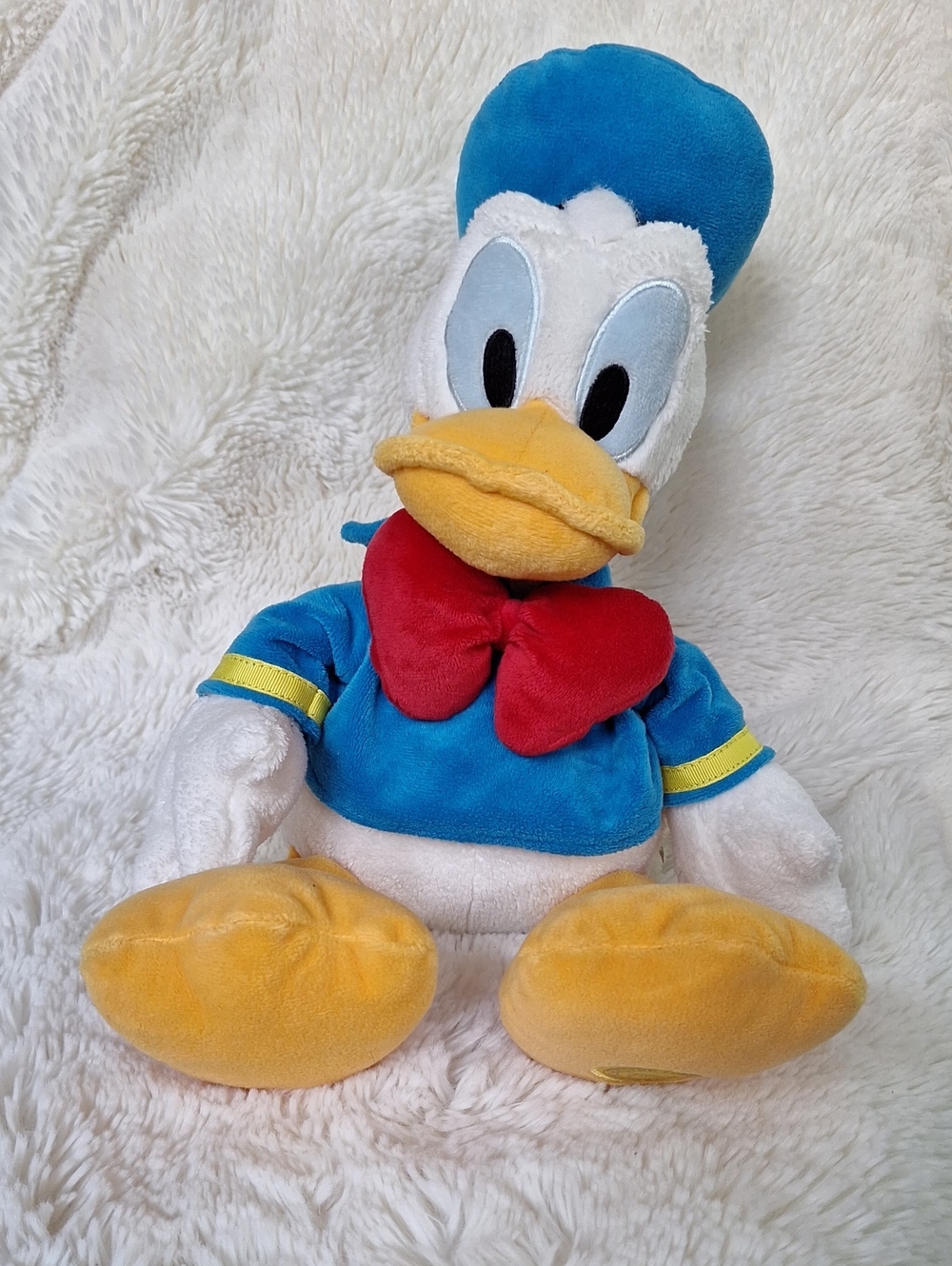 Disney Donald Duck Plush with Gold and Purple Authentic Seal - Picture 4 of 10